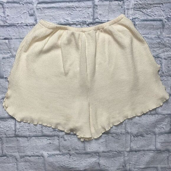 Adonna women M short sleeve & shorts waffle print pajama set cream color - Picture 7 of 15